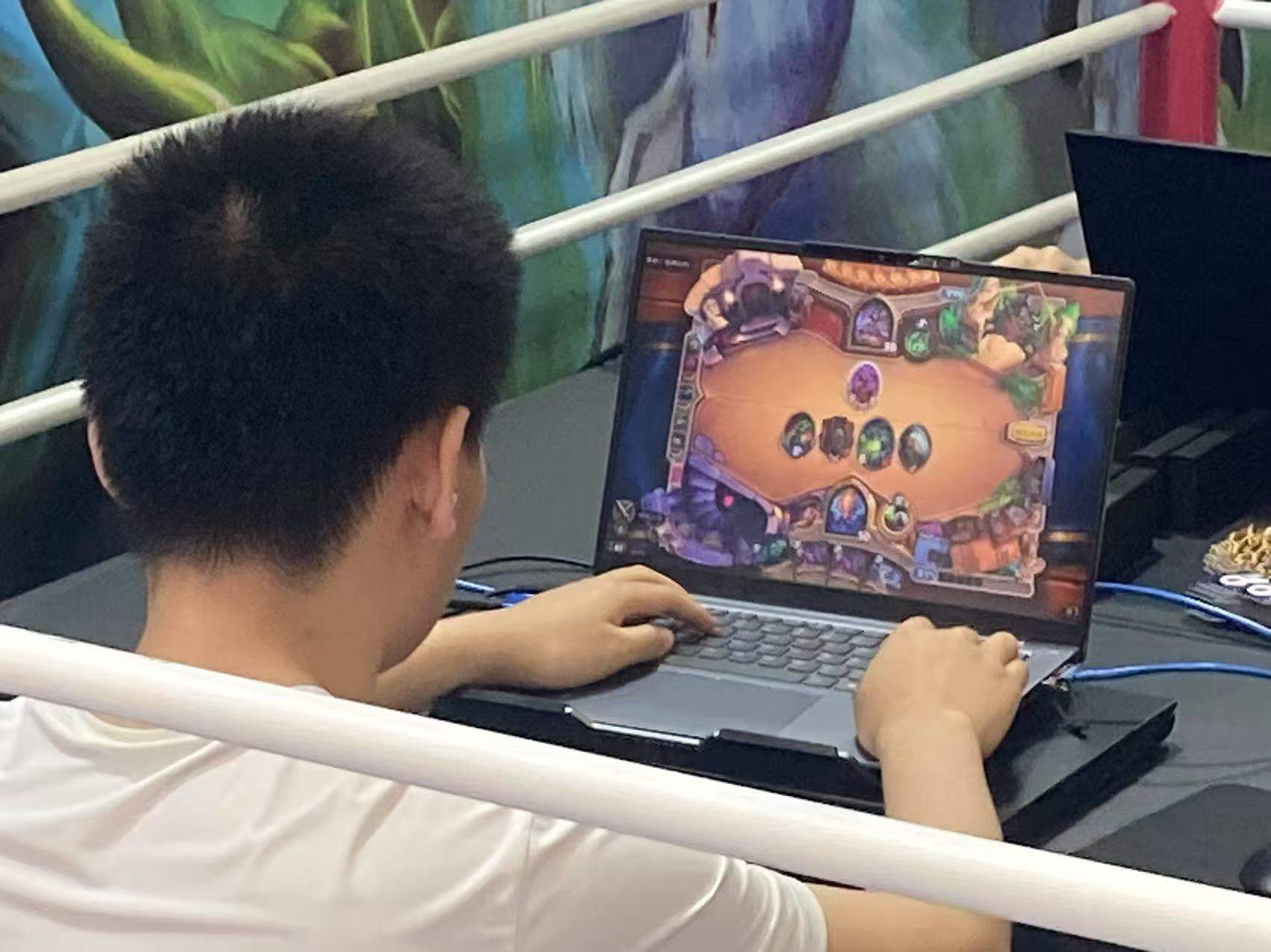 赛成都站落幕 雏雏卫冕！AG真人app黄金公开(图4)